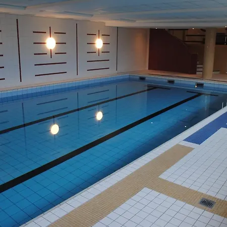 Hanseatic 311 دوهنين